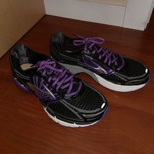 NEW Brooks Running Shoes